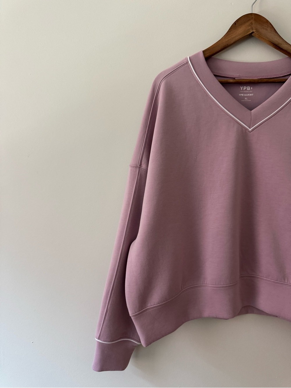 ABERCROMBIE YPB neoKNIT V-Neck Mauve XL - Picture 3 of 13